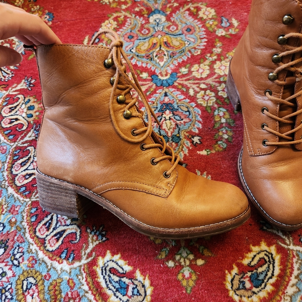 Madewell Tan Leather Lace-Up Boots